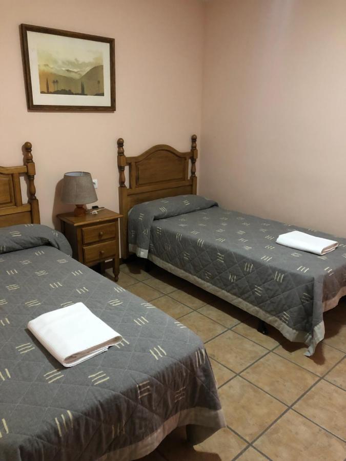 Apartamentos Turisticos San Juan De La Pena Santa Cruz de la Serós エクステリア 写真