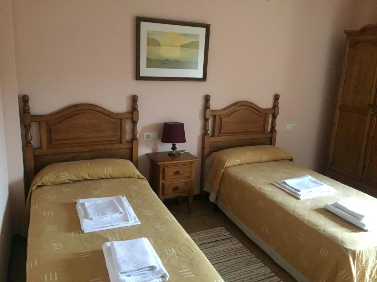 Apartamentos Turisticos San Juan De La Pena Santa Cruz de la Serós エクステリア 写真