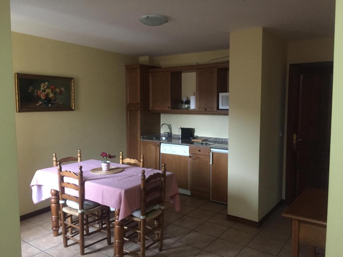 Apartamentos Turisticos San Juan De La Pena Santa Cruz de la Serós エクステリア 写真